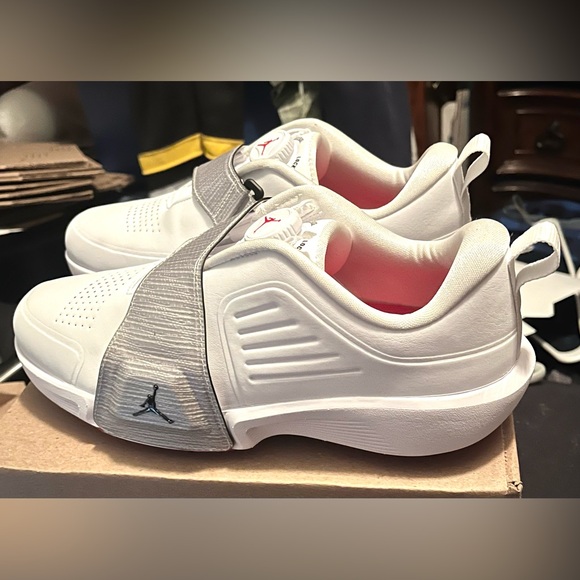 Mens size 8 Nike Air Jordan Air Rev Golf Shoes FV6338-100 - Picture 2 of 6